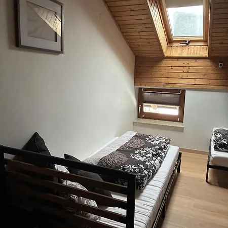 Nette, Kleine Auf Ehemaligem Bauernhof *