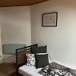 Nette, Kleine Auf Ehemaligem Bauernhof Apartmán *