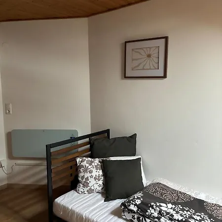 Nette, Kleine Auf Ehemaligem Bauernhof Apartment *