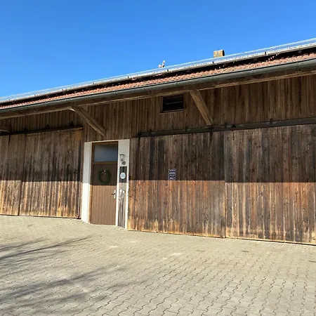 Nette, Kleine Auf Ehemaligem Bauernhof * Windberg