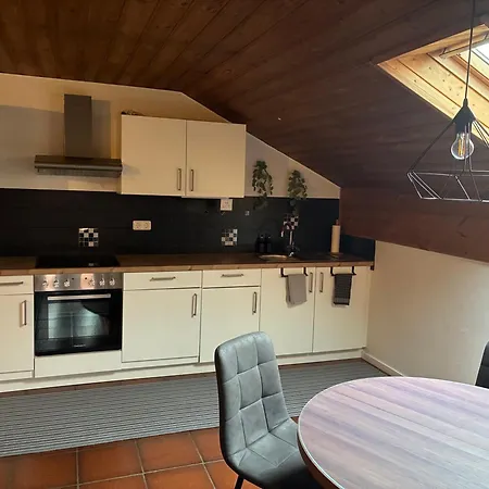 Apartment Nette, Kleine Auf Ehemaligem Bauernhof Windberg