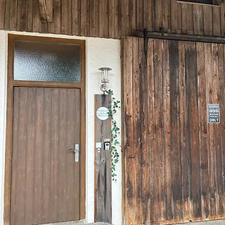 Nette, Kleine Auf Ehemaligem Bauernhof Apartment *